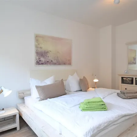 Relaxing Escape With Terrace, Cleaning Included Διαμέρισμα